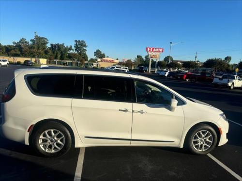 2020 Chrysler Pacifica Touring-L